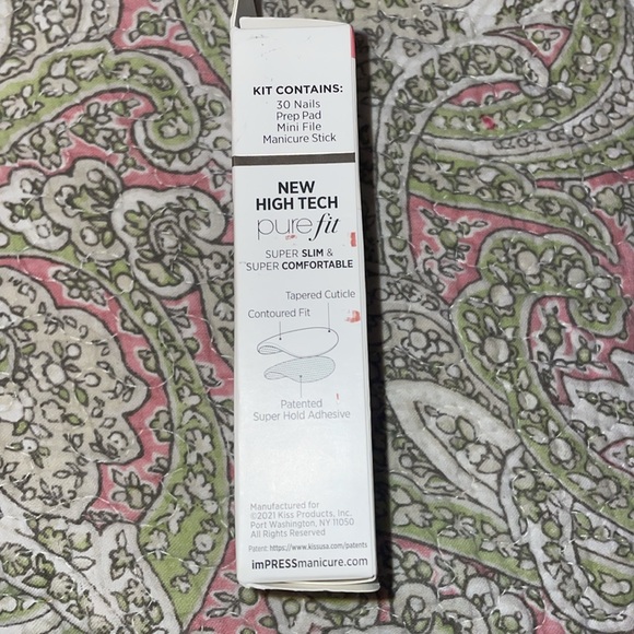 Bnib impress press-on manicure medium length. No glue needed. - Picture 4 of 6